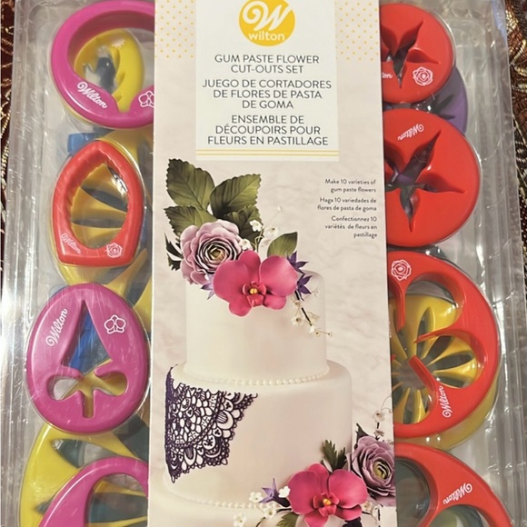 Wilton Other - Wilton Colorful Fondant Cutters 1 Set